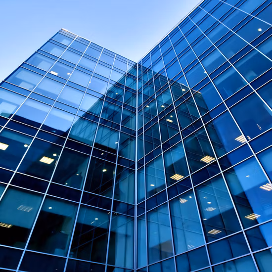 واجهات زجاجية